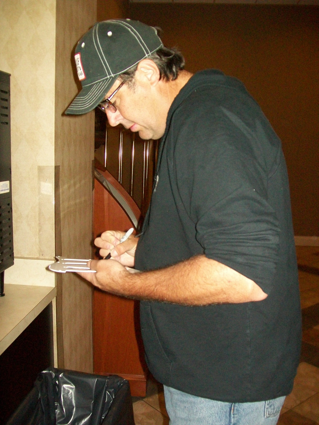 Vince Gill Signed Autographed Live Studio Microphone Graphics Photo Guitar ACOA