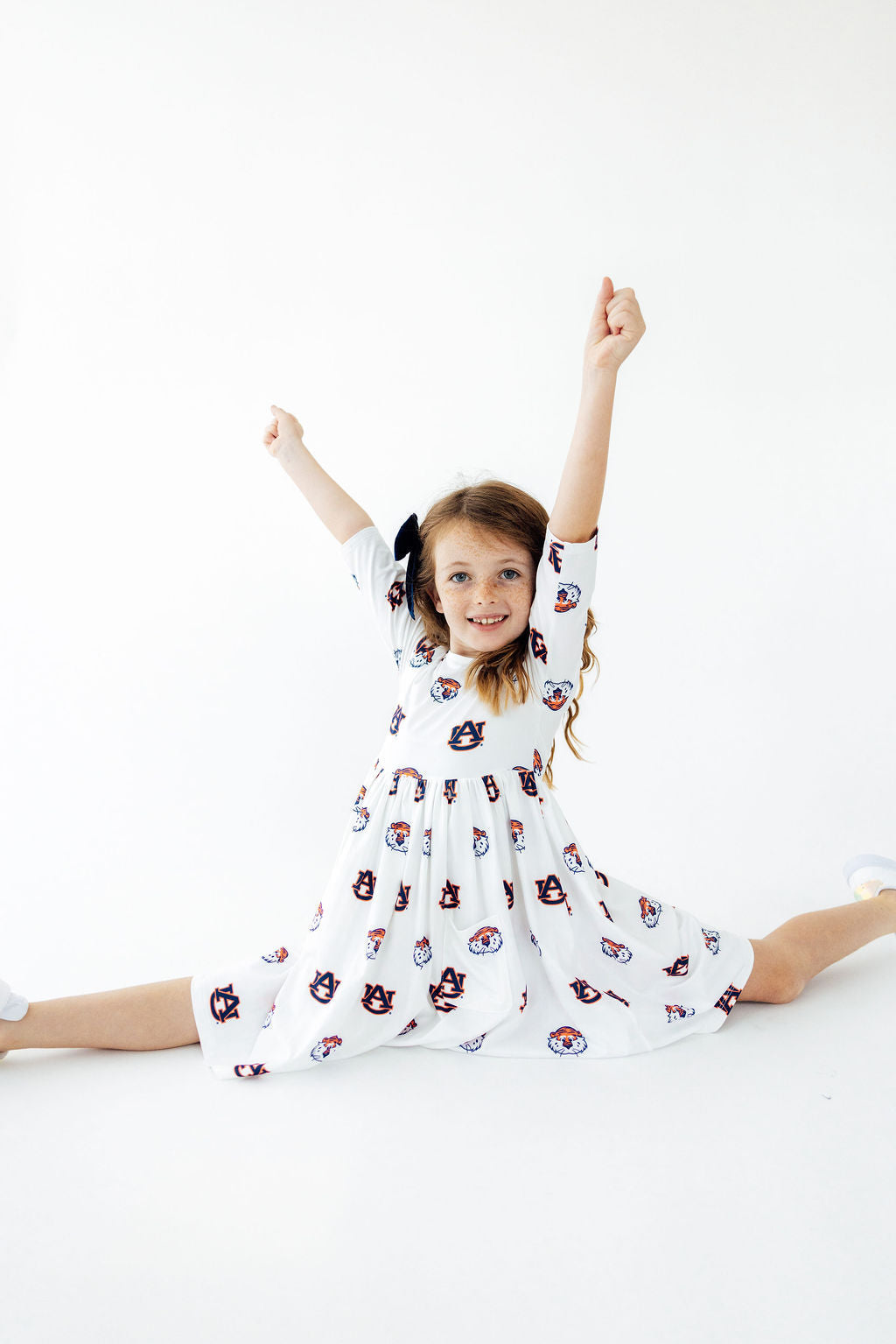 Auburn White Aubie 3/4 Sleeve Pocket Twirl Dress
